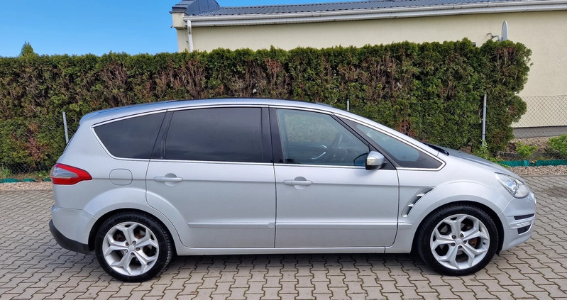Ford S-Max cena 33900 przebieg: 232000, rok produkcji 2012 z Gniezno małe 232